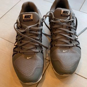 Mens Nike Air Max cross trainers